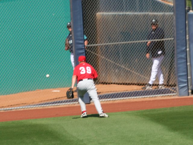 12_quinlan_loses_a_ball_in_the_sun