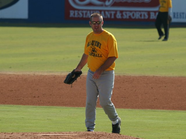 04_alumni_pitcher_4